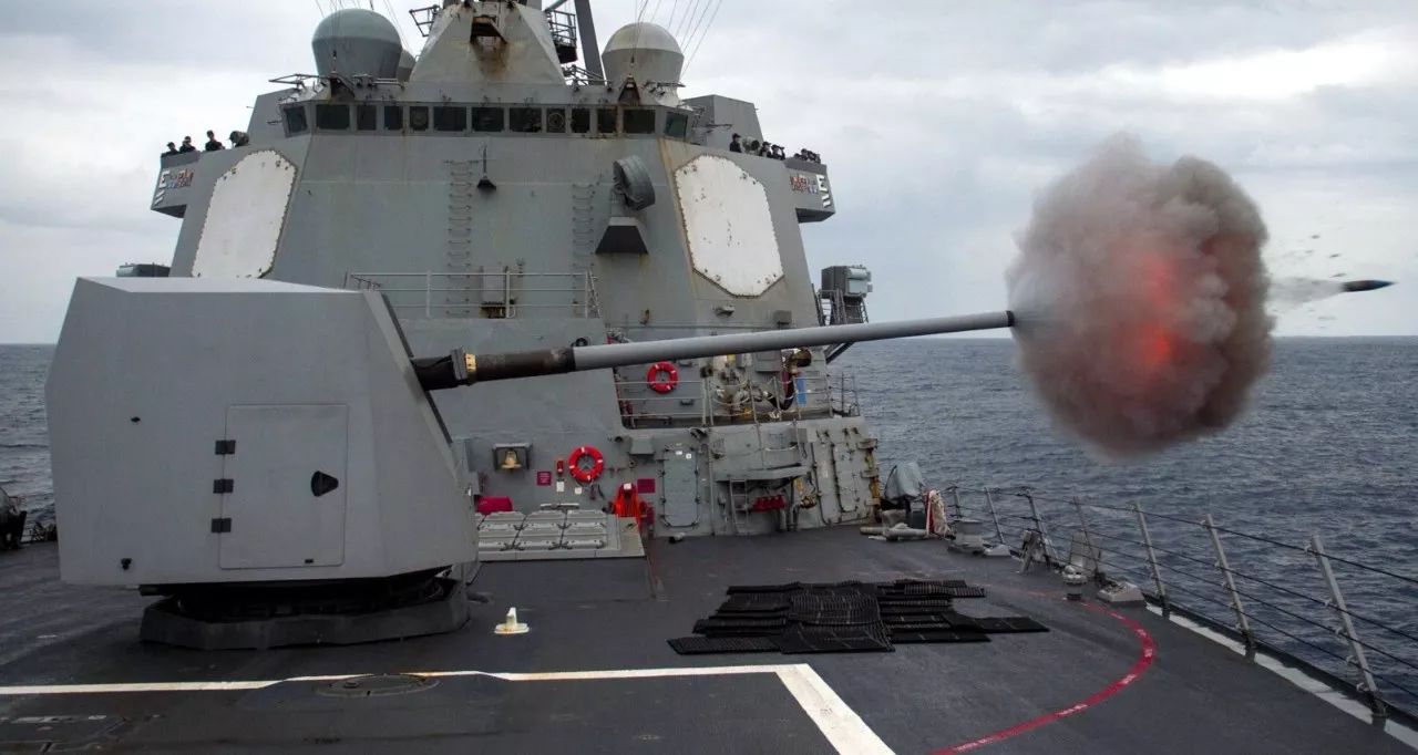 现代舰炮家族实用之王,美军mk45舰炮系统