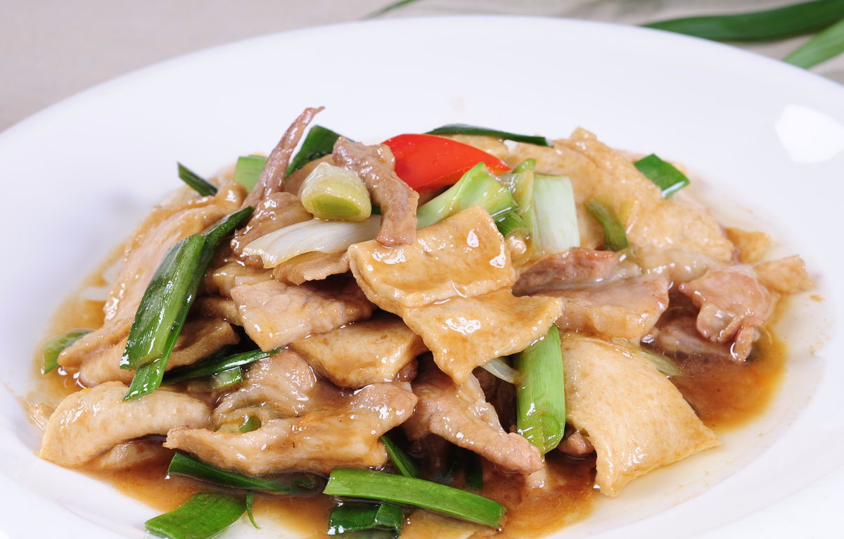 肉怎么炒才嫩30年大厨教9招炒出的肉滑嫩好吃不塞牙