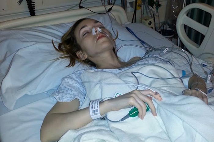 国外美女被疾病折磨30多年罪魁祸首却是来自她家地下室