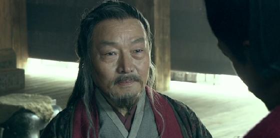 这个人就是蒯通,他本来叫蒯彻,为了避讳汉武帝刘彻的名讳而改名为通.