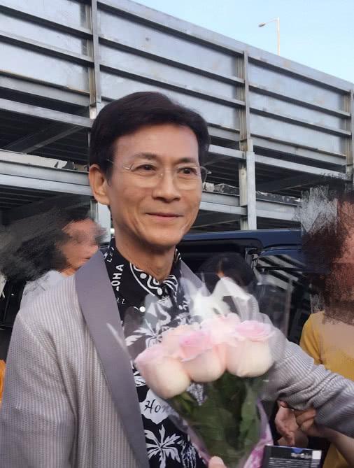 郑少秋|谢广坤|娱乐圈_新浪新闻