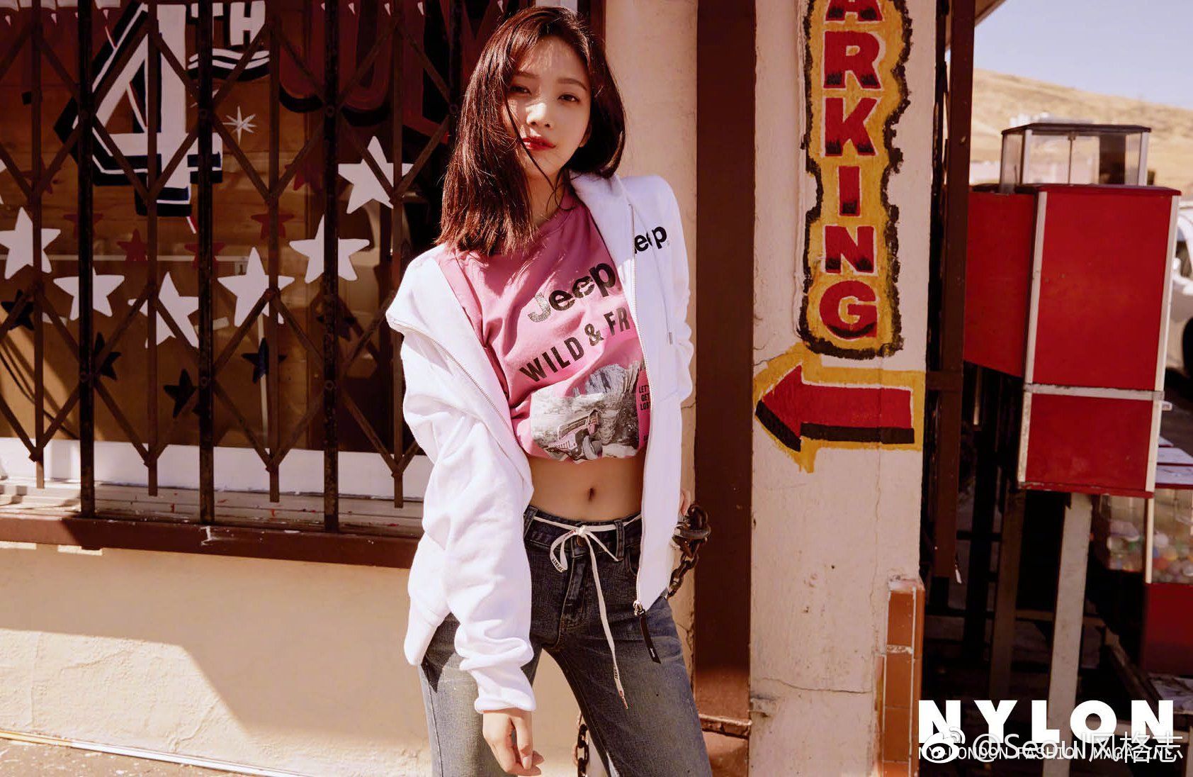 joy朴秀荣为《nylon》8月刊拍摄了一组画报