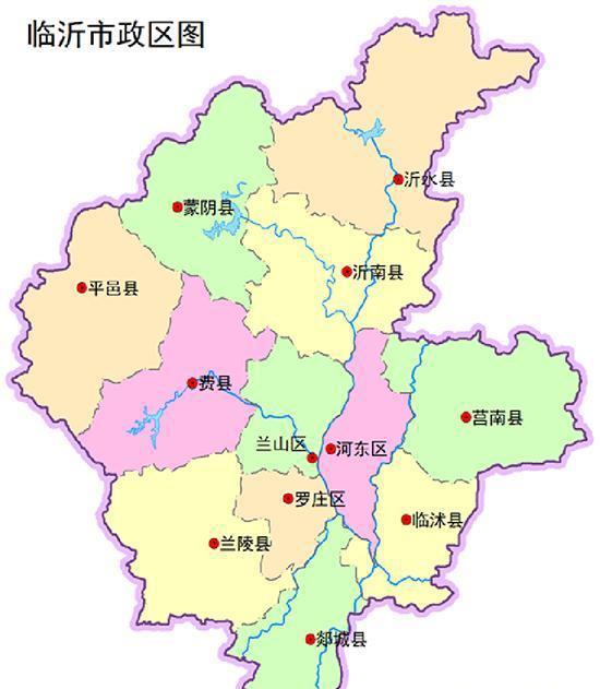 女孩游走印度人来人往, 这些景点在国外才有, 你见过吗?