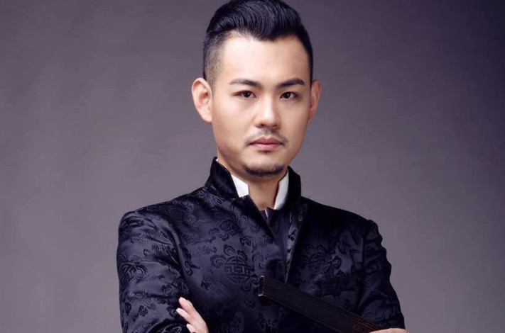 没有师承,没有背景的年轻相声组合卢鑫玉浩,为什么能圈粉无数!