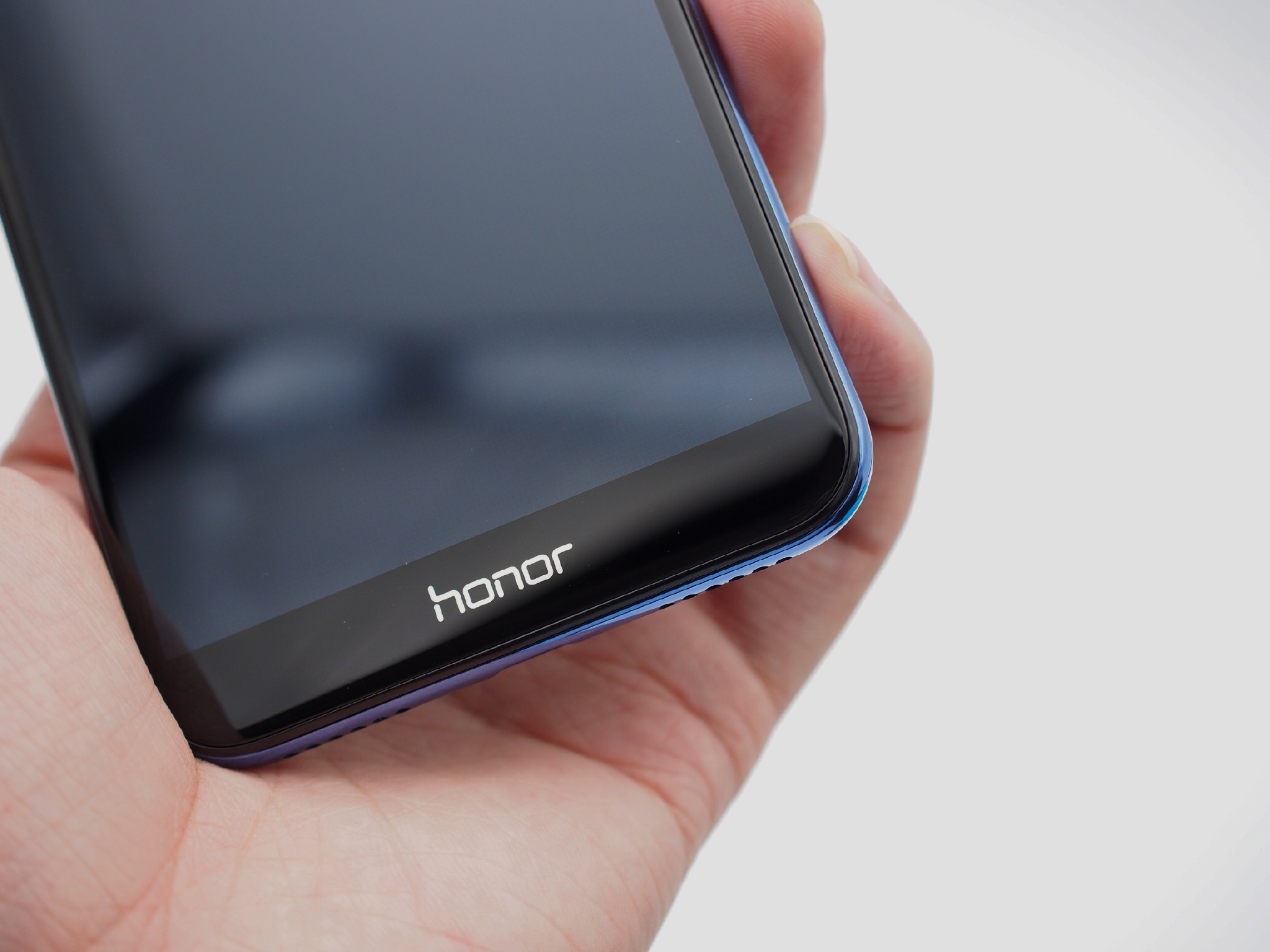 最便宜的人脸识别手机,百元双摄大音量荣耀畅玩7a评测