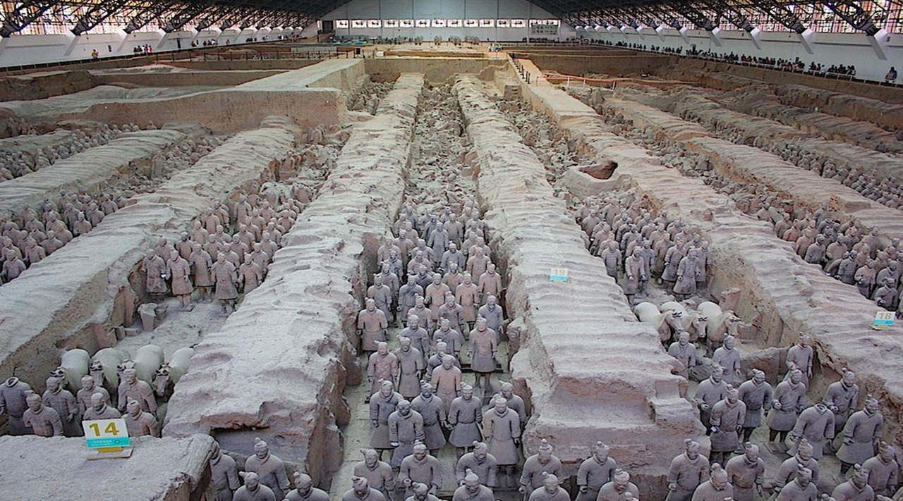 秦始皇兵马俑之间的土堆是干什么的?为什么没人敢挖掘?