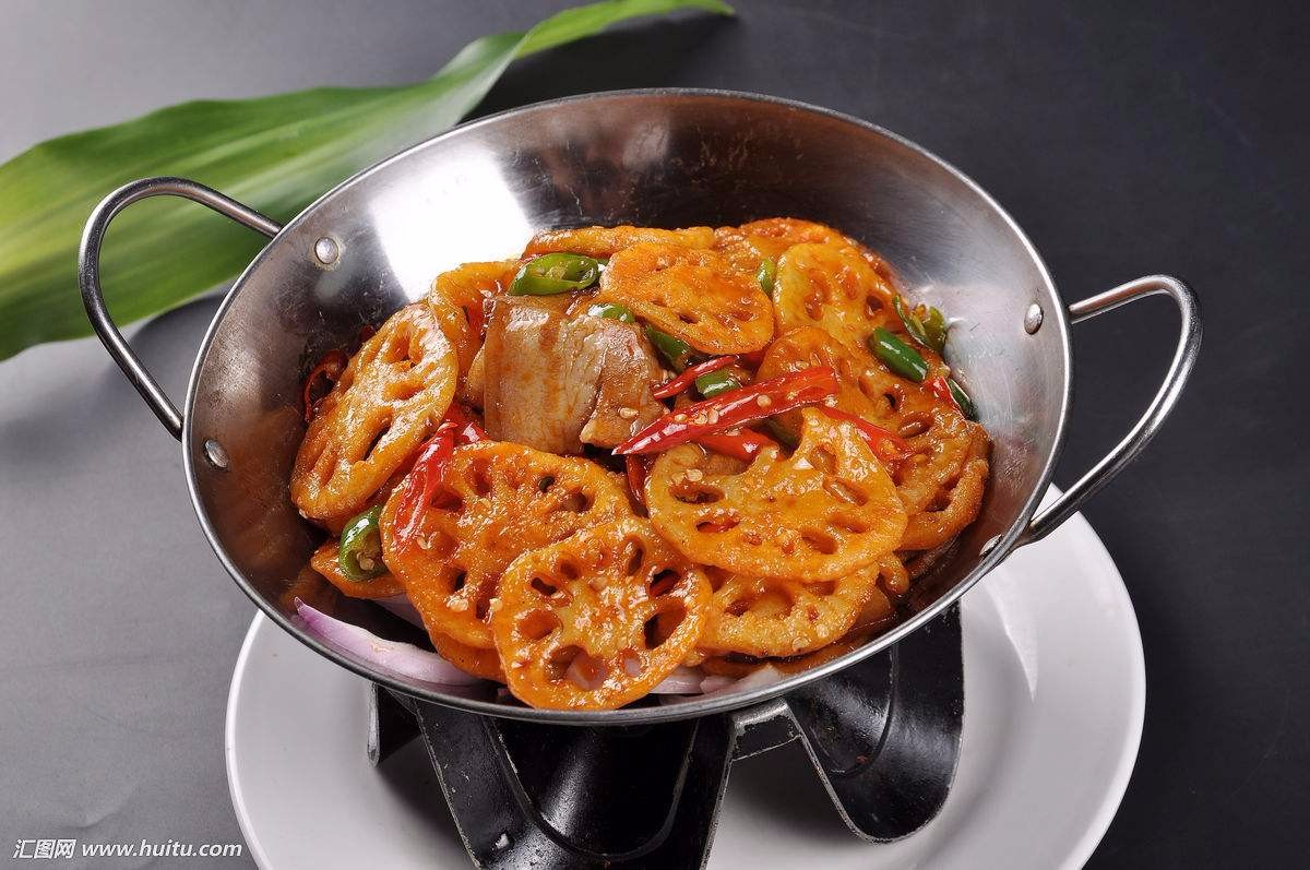 莲藕的6种美味做法,营养又美味,快把这些菜谱搬上餐桌吧!_新浪看点