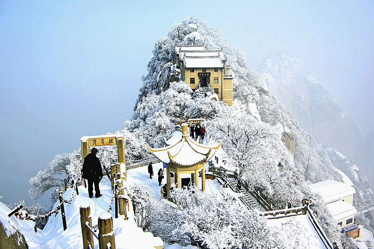 中国名山大川早已通了缆车,为什么还需要挑夫辛苦的挑货上山