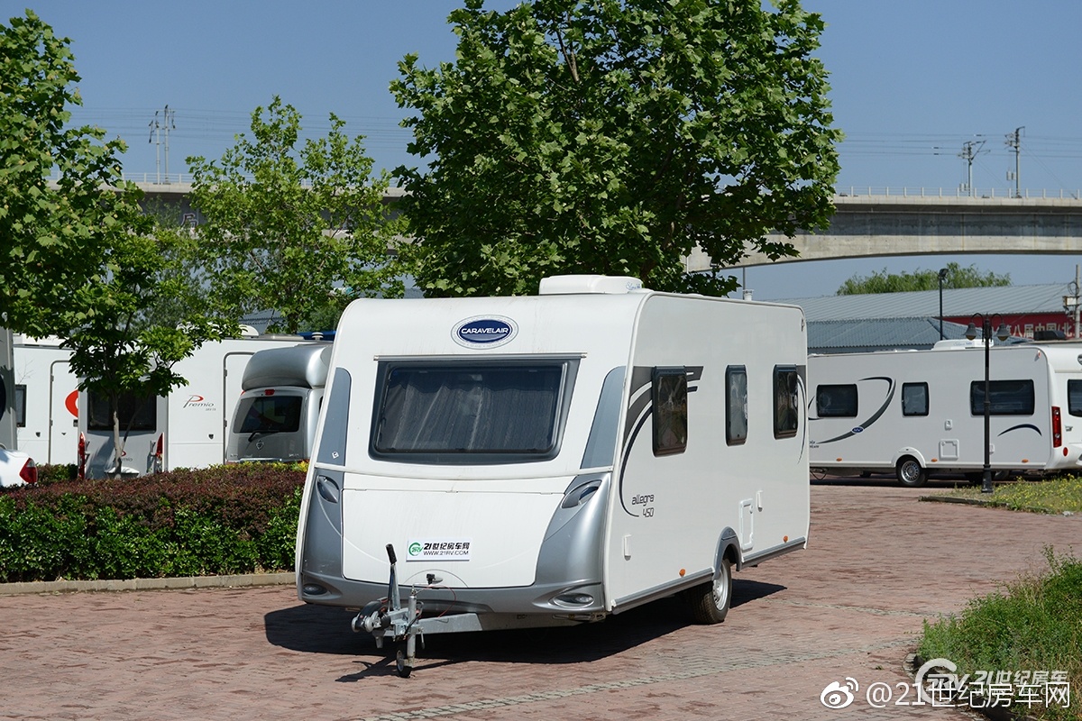 来自法国的卡莱尔allegra475拖挂式房车