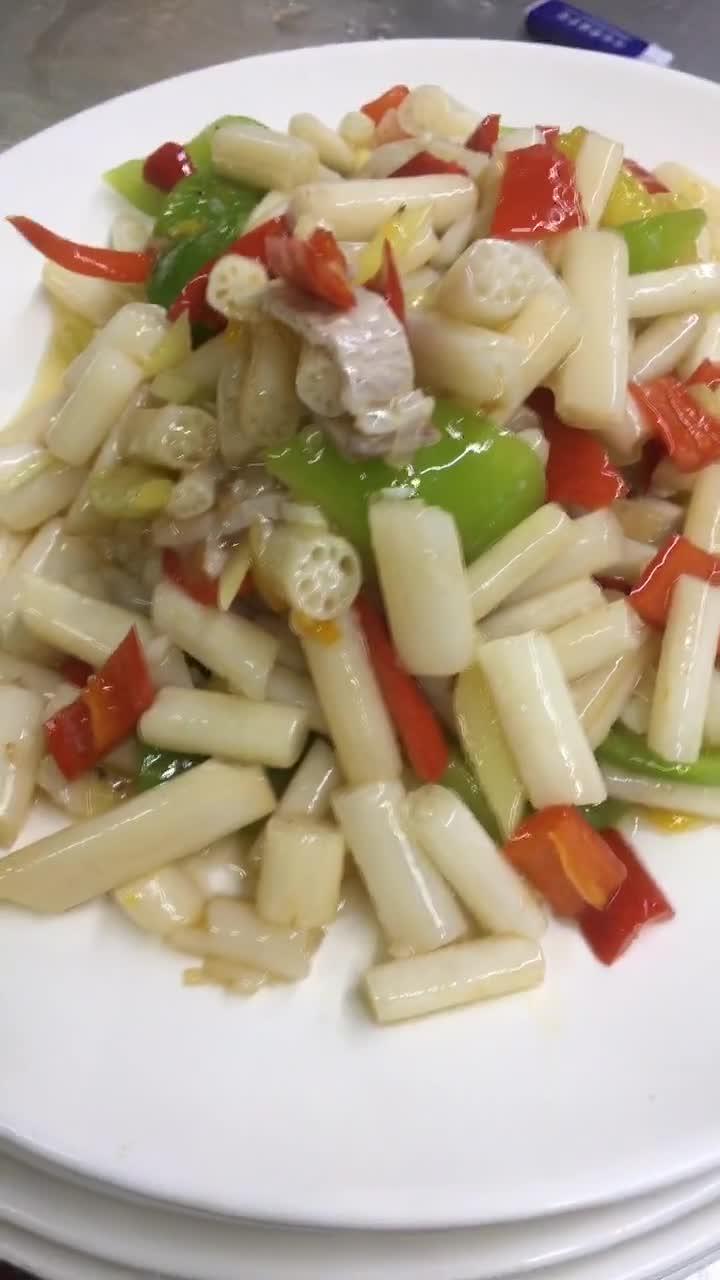 小炒酸辣藕尖,鲜嫩爽脆好吃,过了八月份还需再等1年