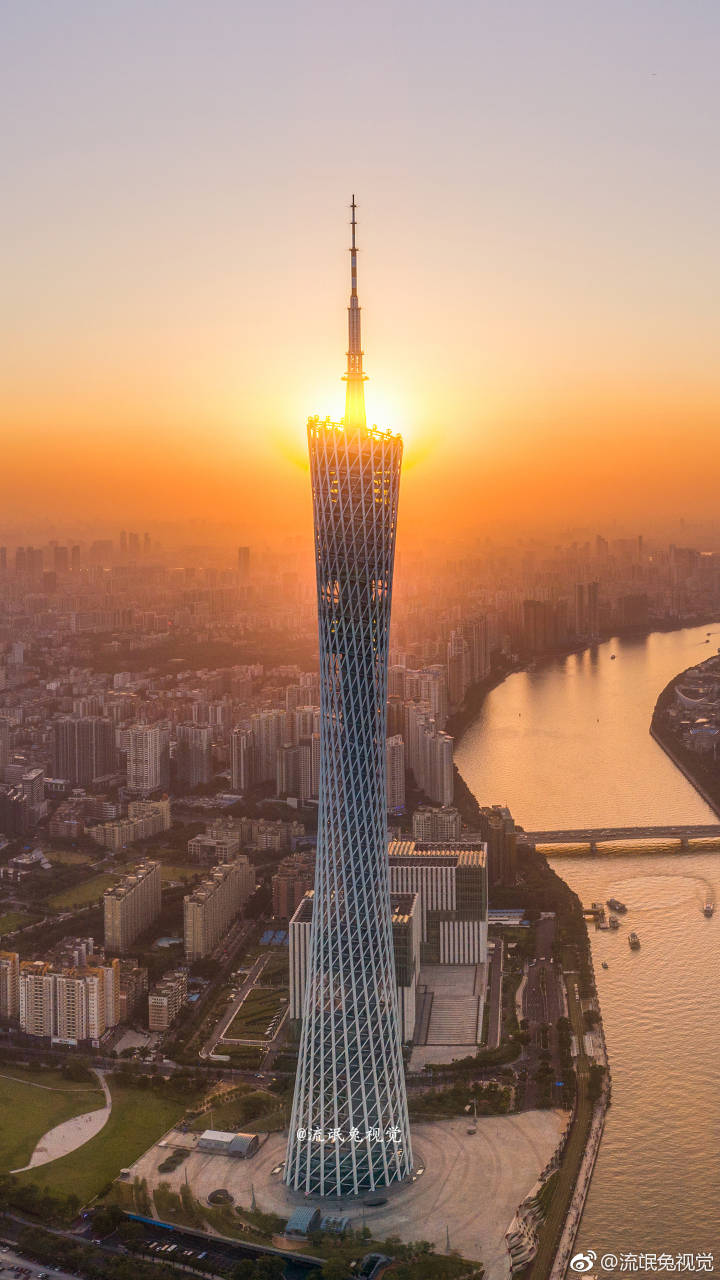 美翻天魔幻大广州的晚霞