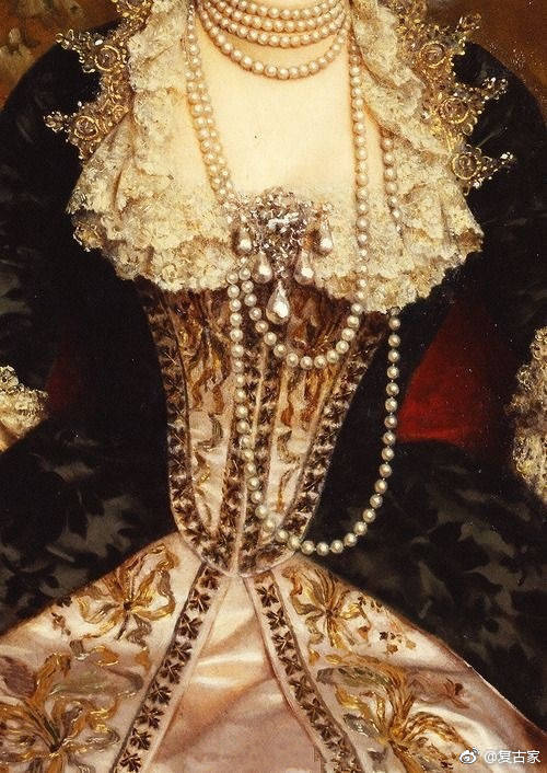 油画里的珠宝珍珠