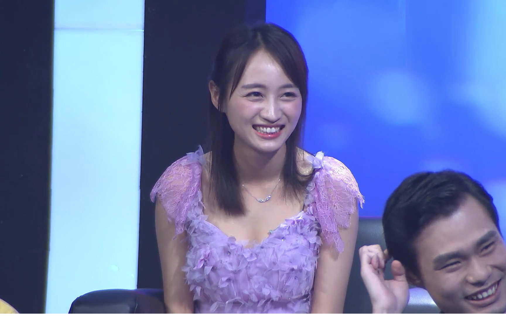 "死亡歌姬"黄婷婷父母合体上节目,母亲蕾丝控,父亲爱跳舞