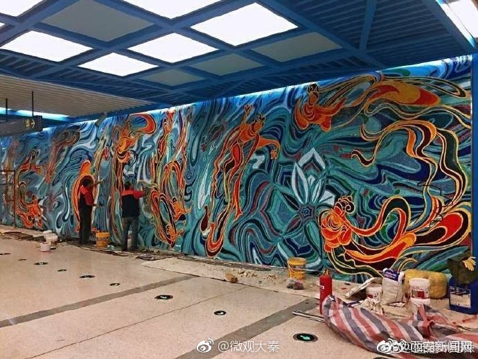 地铁四号线的文化墙美翻啦,快来围观