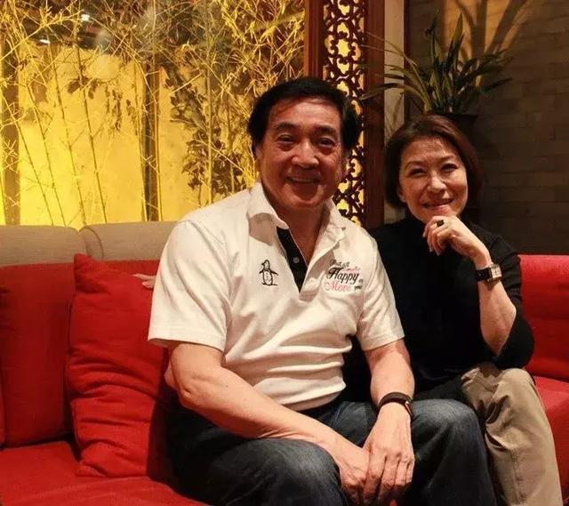 74岁老戏骨堪称黄金配角,儿女颜值很高都是明星,如今成人生赢家