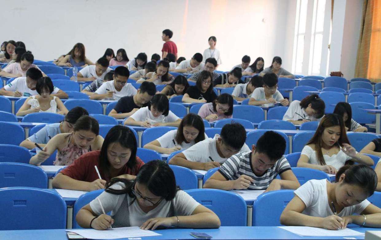 新生入学先学好规矩,大学开除学籍从不是儿戏