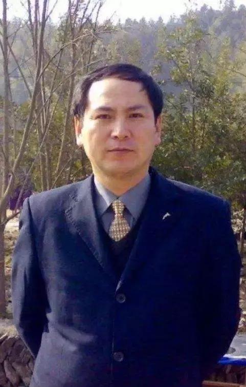 制片主任王启德