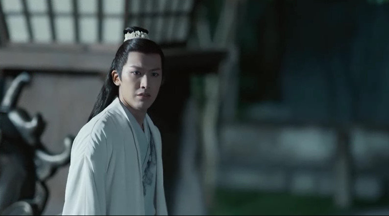 《扶摇》宗越云痕是亲兄弟,宗越为救扶摇而死,云痕成为轩辕国