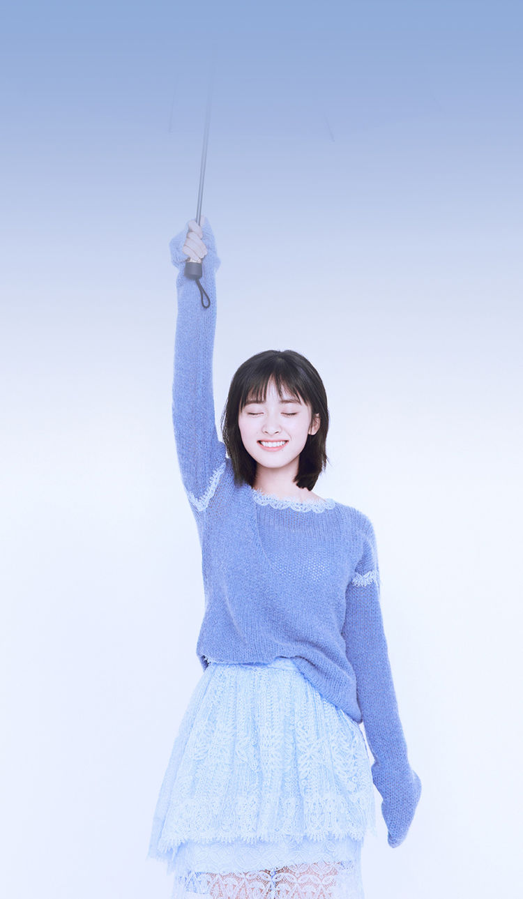 97新晋小花《流星花园》沈月春装搭配真甜美,网友:初恋感十足