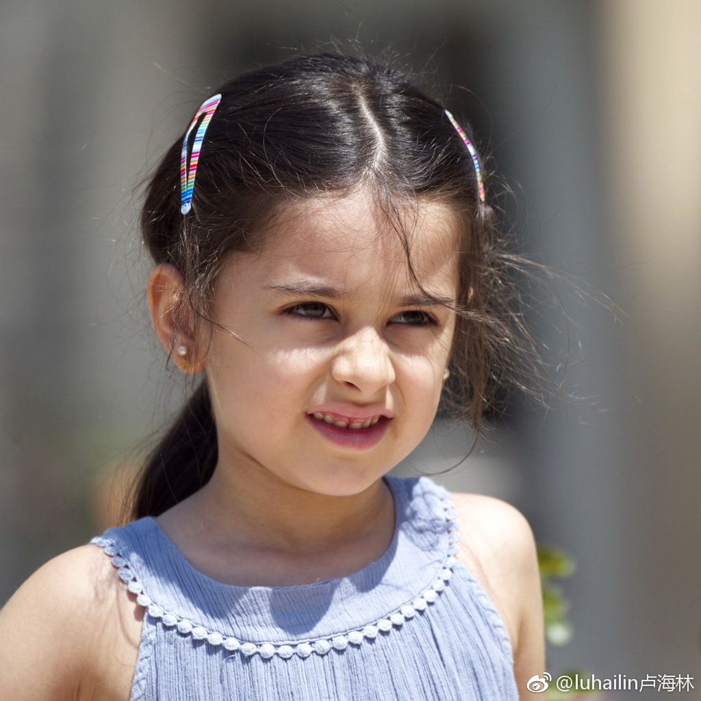 伊朗小朋友六一儿童节快乐