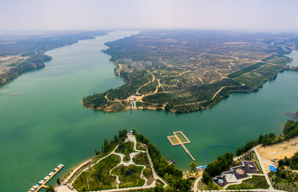 中国最牛的城市,耗资60亿在沙漠中诞生,却被外媒称为"鬼城"