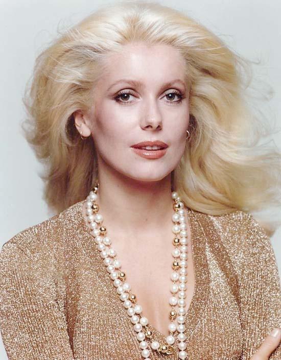 《邪不压正》里凯文·史派西镜头被剪,反性骚扰中国在路上!