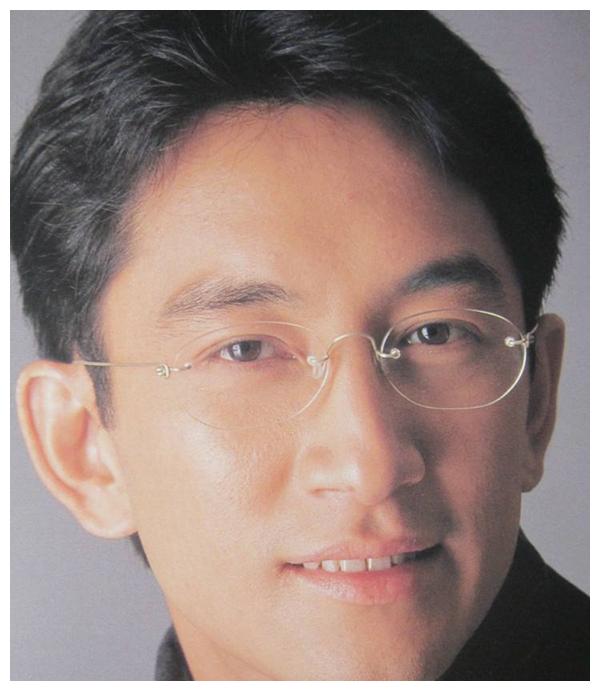 他曾是师奶杀手,小21岁老婆七年败光家产