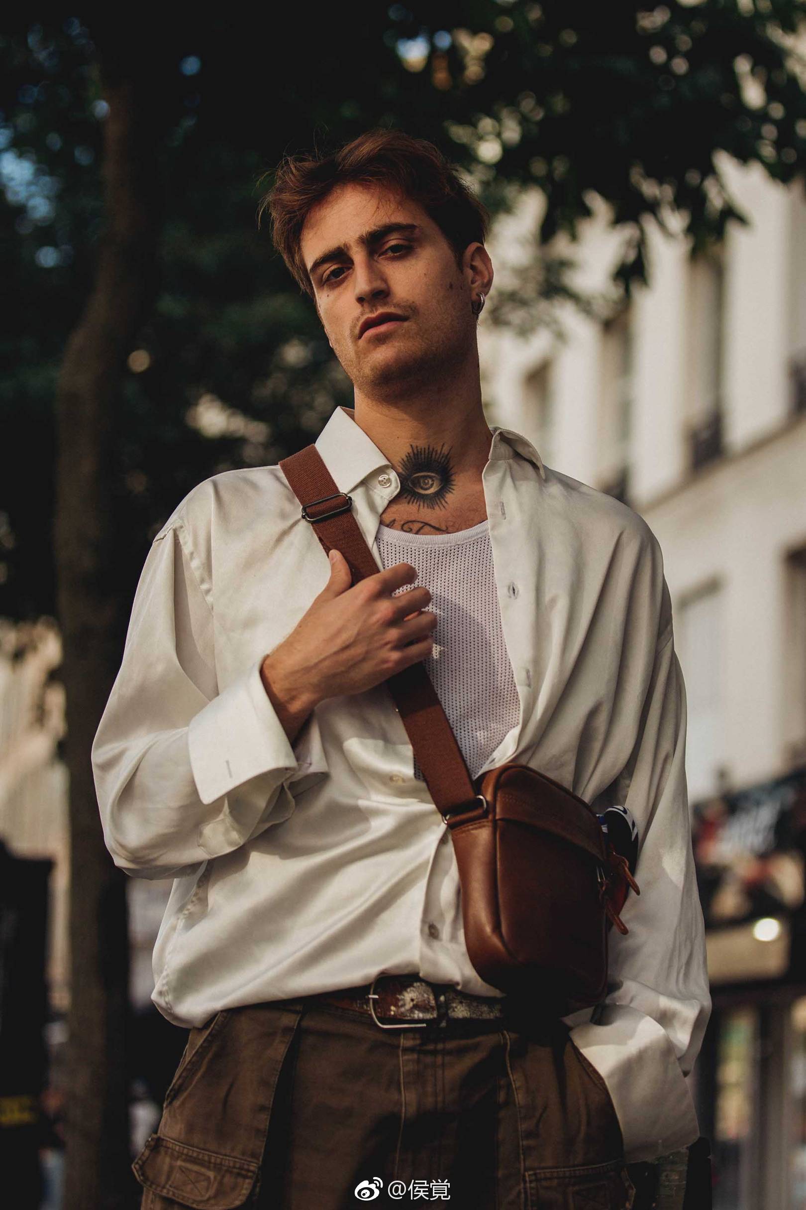 巴黎男装周 x 潮人街拍巴黎街头的时尚穿搭功力,男士们赶紧follow起来