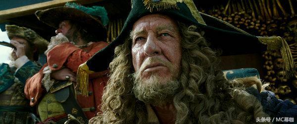 他在这部新片中饰演遭到咒骂的反派萨拉查船长一角,而他也觉得,如果这