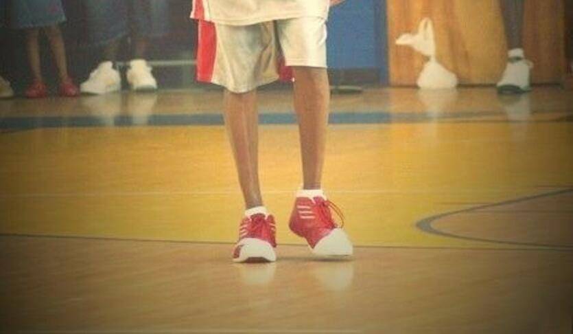 腿玩年,麦迪这纤细的小腿真是太销魂了