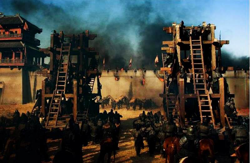 古代由于连年战争,所以呀,几乎每一座城池在外面都挖了护城河这一道