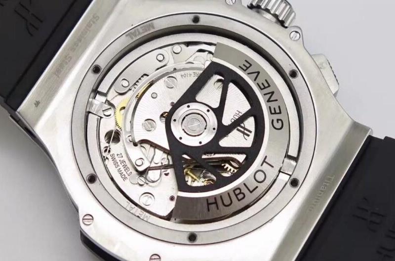 3,搭载上海7750改4100自动机械计时机芯,走时精准可靠.