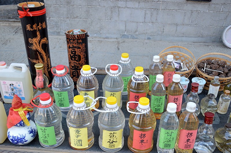 秦岭最江南 陕西凤凰古镇特产琳琅满目