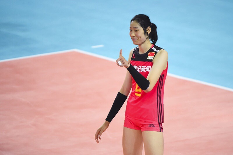 排坛赫本阿塔莫诺娃入选排球名人堂!朱婷已