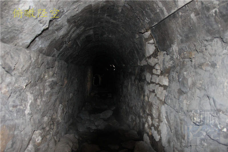 河北一山村惊现侵华日军碉堡群 暗道绵延2000米