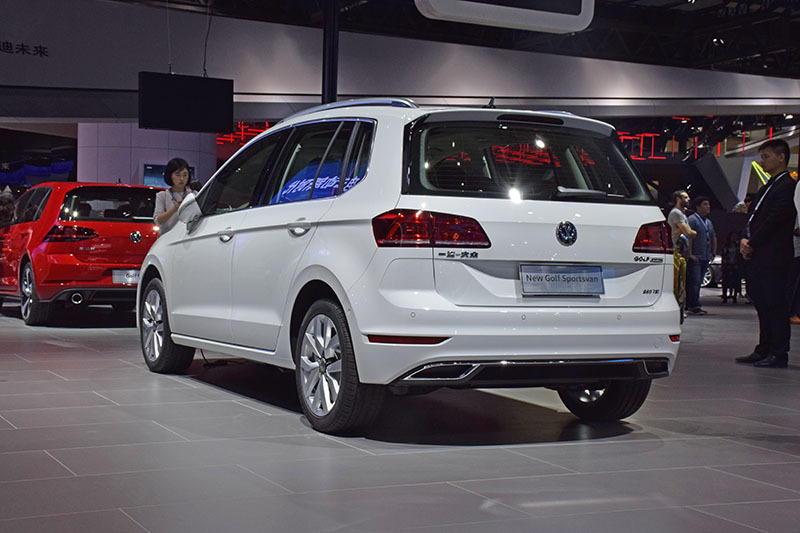 销量低迷却改动频繁大众高尔夫嘉旅广州车展又推新