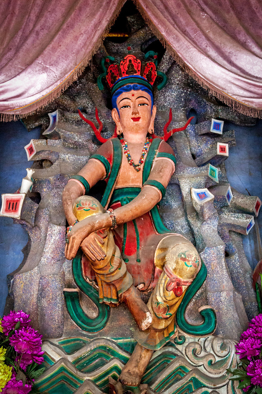 你愿意回答我的问题吗?