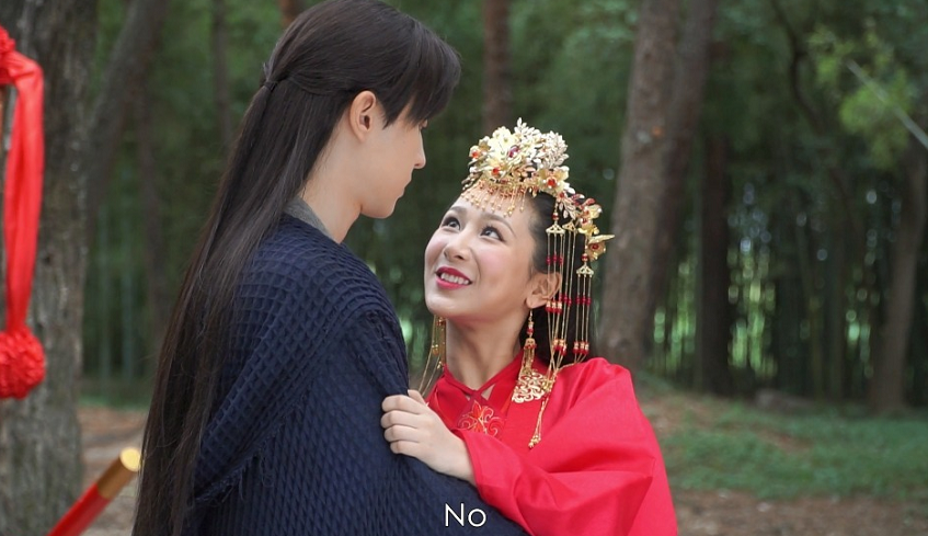 《香蜜沉沉烬如霜》是杨紫和邓伦在2018年推出的第二部作品,杨紫与