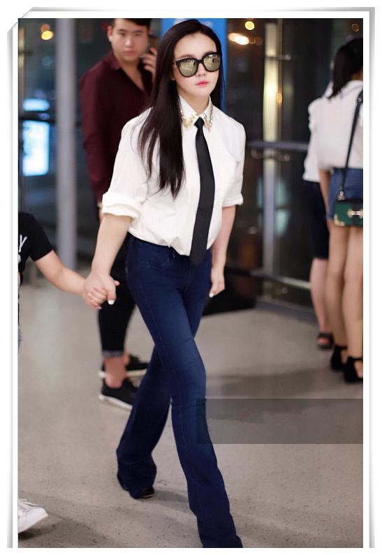 高腰裤只服冉莹颖!162身高穿出180既视感,真正胸下全是腿