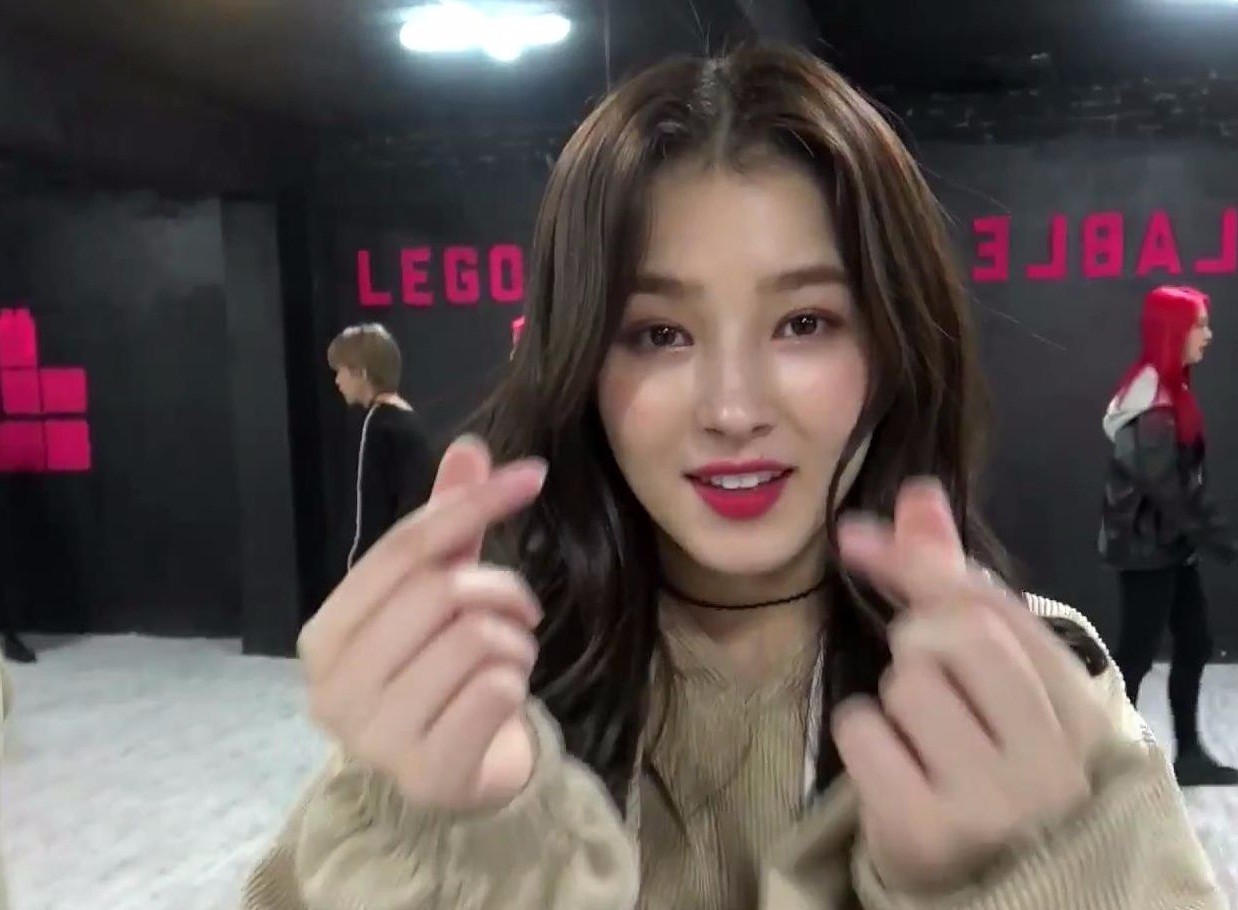 使自己造型成为一种艺术!她就是韩国美女明