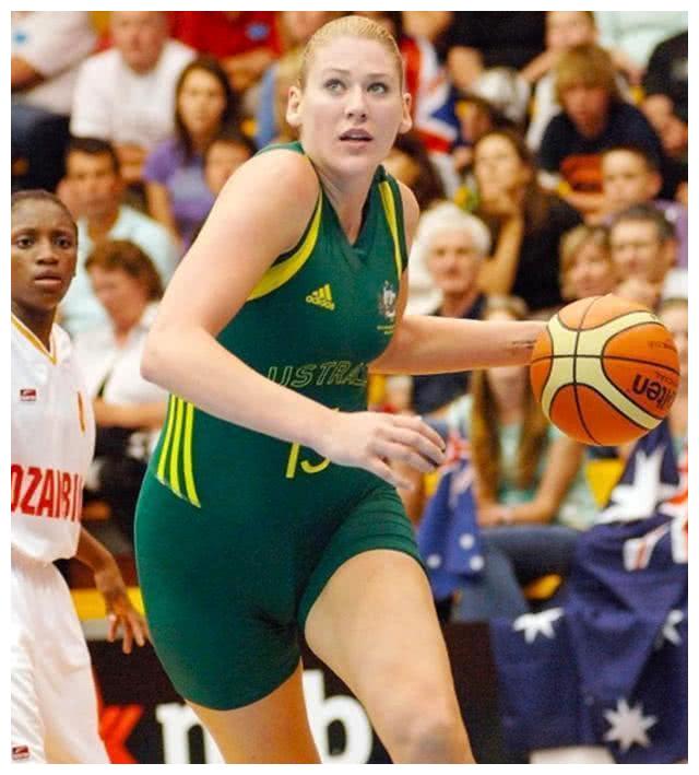 当年对姚明爱慕的澳大利亚女篮球员为何不来wcba打球?发福了