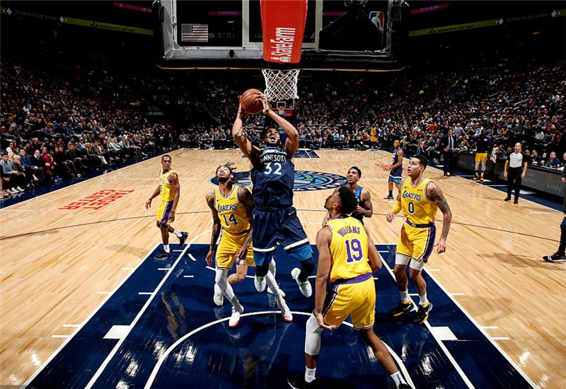 进攻第3防守倒数第1!湖人两连败或早有预兆,詹皇这番话值得深思