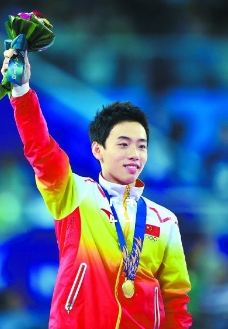 她被称体操女神,因傲人的身材获赞赏,却嫁给身高仅1米58的老公|邹凯