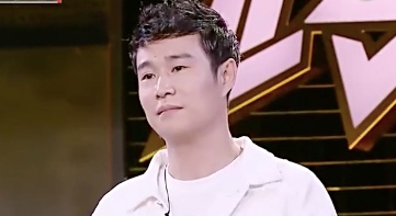 贾玲和张小斐爆笑小品《花房姑娘》,贾玲真的