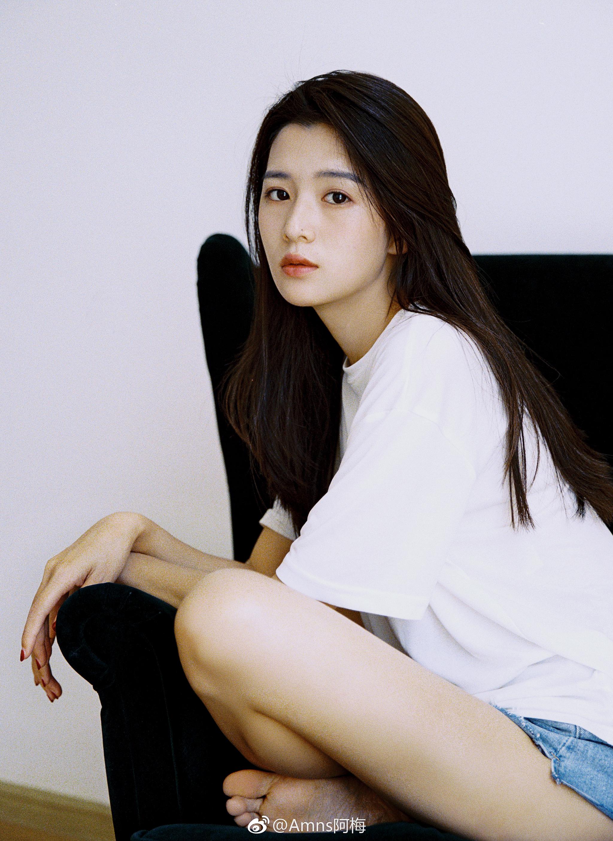 着迷于你眼睛梁夹心