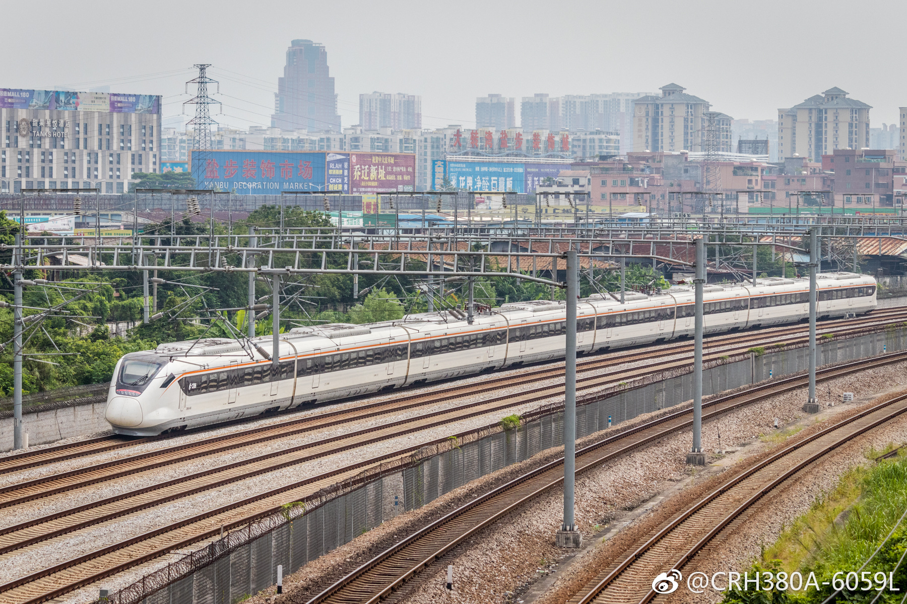 南海盐步南贵广盐步线路所广茂线三眼桥站早上的那些动车组
