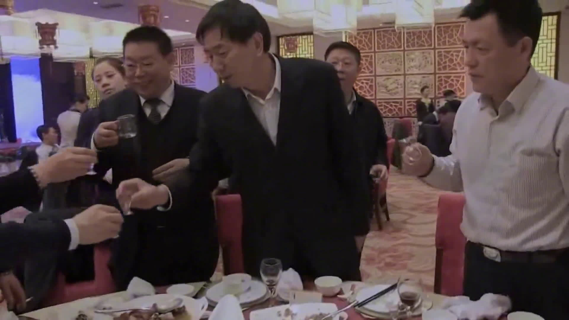 周浩的纪录片《中国市长》(也就是《大同》)曾获得金马奖最佳纪录片|周浩|中国市长|纪录片|大同|金马奖_新浪新闻