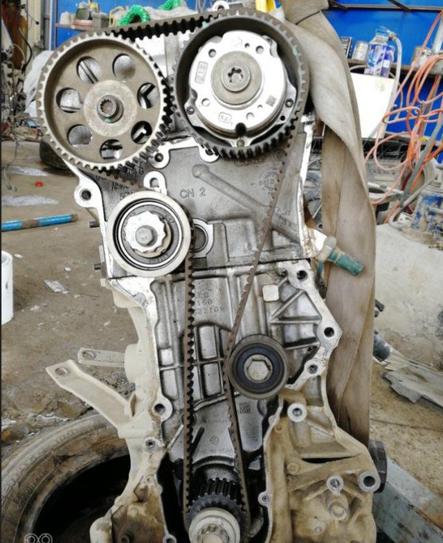 6 cpd发动机 正时皮带怎么对大师解惑:需要连接空调维修工具压力表