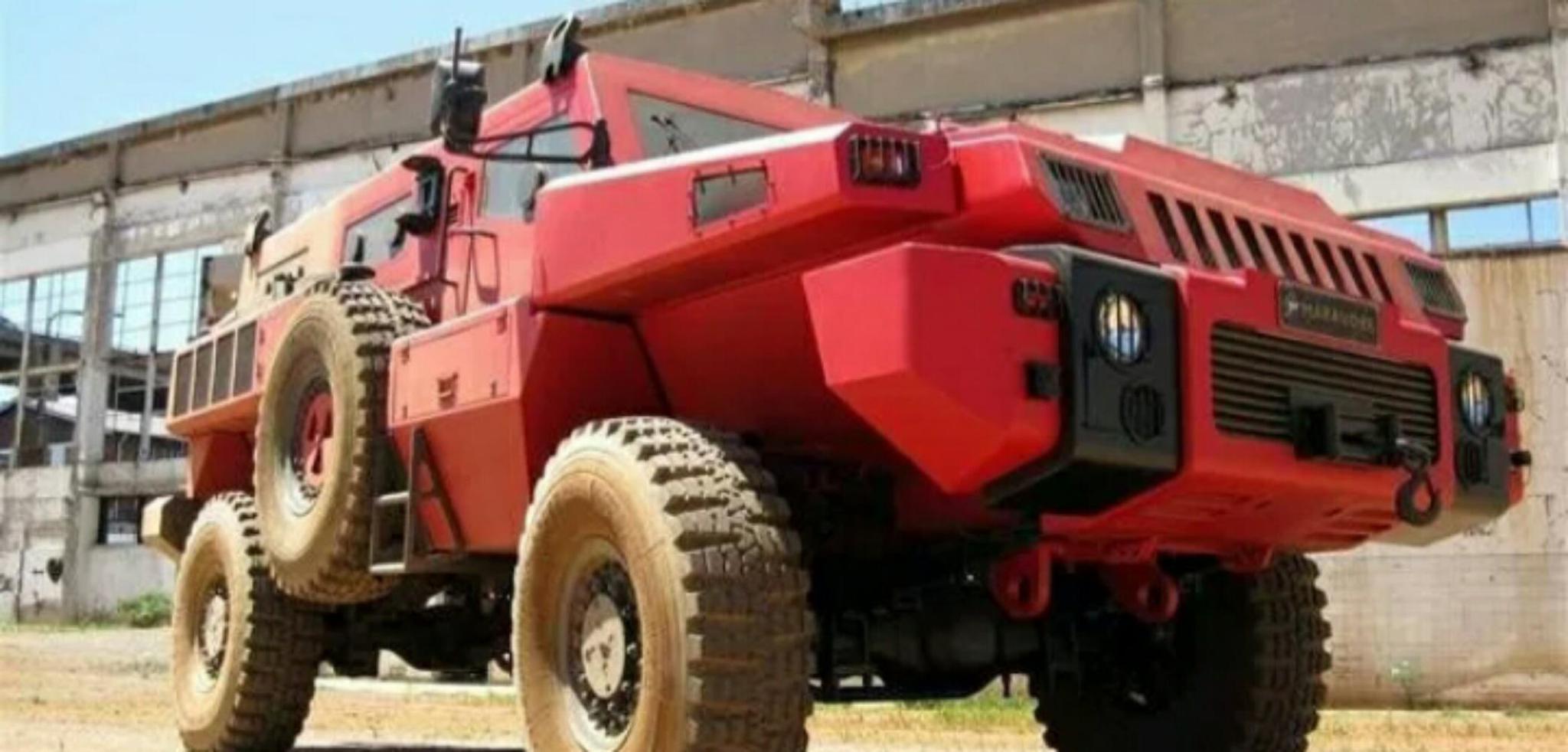 南非掠夺者装甲车犹如凶猛的野兽, 所到之处几乎毫无顾忌