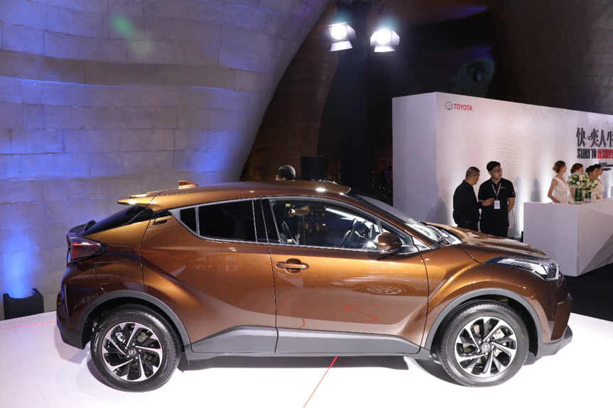 丰田suv 的颜值新巅峰,一汽丰田奕泽izoa正式上市